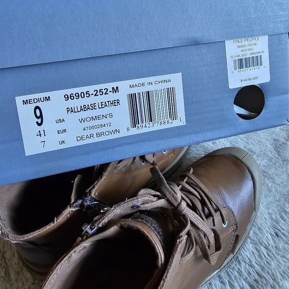 Palladium Pallabase Leather Boots - Picture 7 of 7